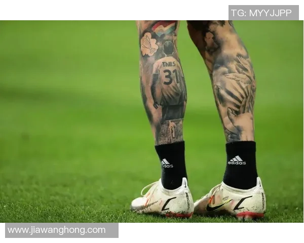 足球球星纹身艺术大全 展示明星球员独特个性与情感寄托